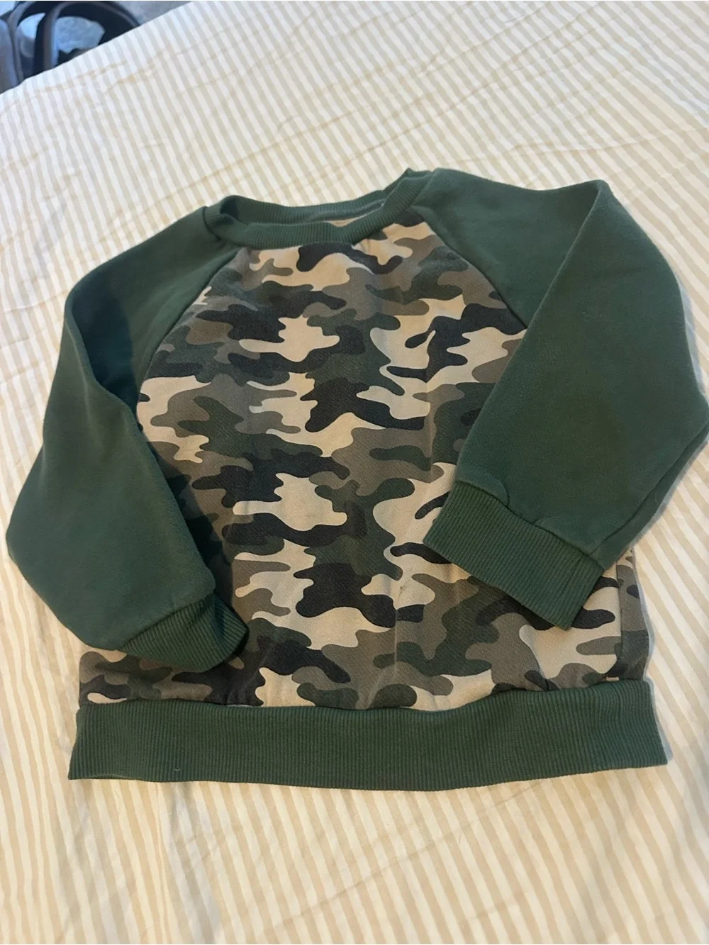N/A 3t sweatshirt